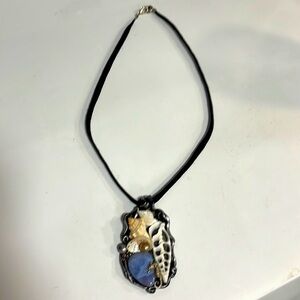 Shell pendant hand made necklace
